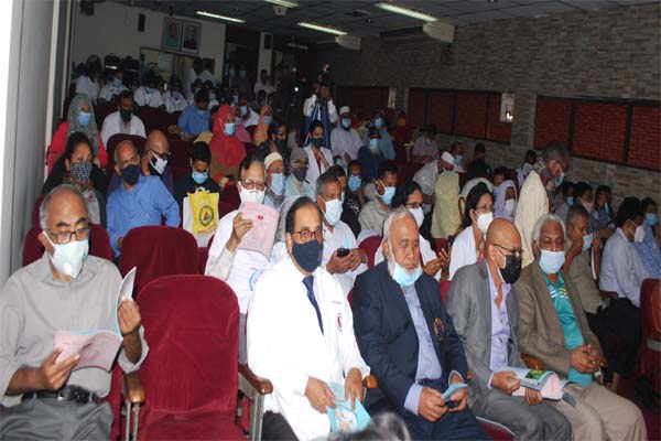 Audiences attend the discussion meeting on the occasion of Diabetes Awareness Day 2021.